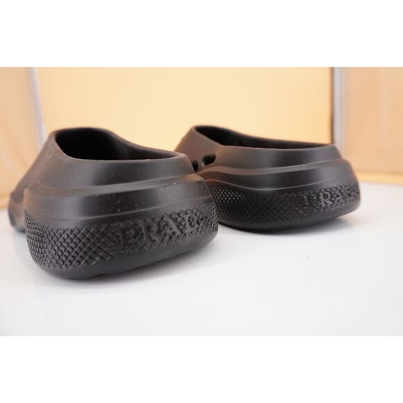 Prada Mellow Logo Waterproof Clog Mule Black rubber size 40 10 New $575 - Picture 4 of 10